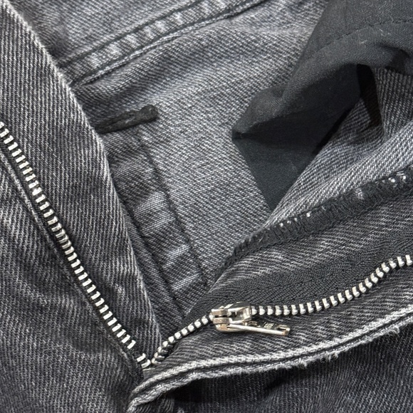 ASOS DESIGN High rise tapered denim jeans washed distressed black ladies size 26 - Picture 8 of 8